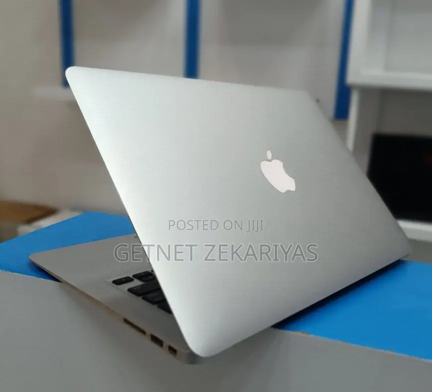 New Laptop Apple MacBook Air 2017 8GB Intel Core I5 SSD 128GB