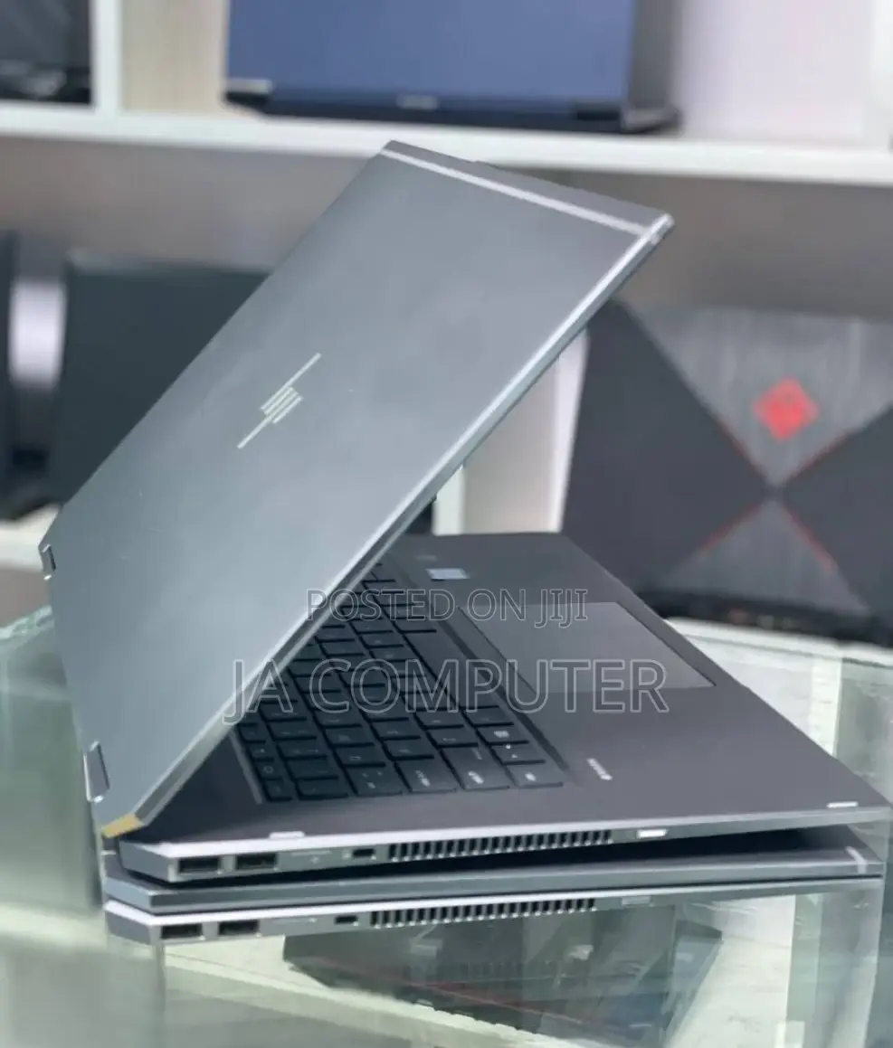 New Laptop HP ZBook Studio 16GB Intel Xeon SSD 512GB