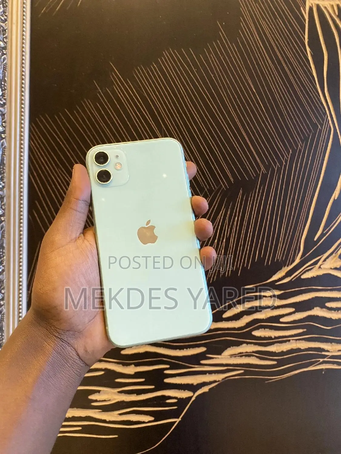 New Apple iPhone 11 64 GB Purple