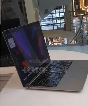 Photo - New Laptop Apple MacBook Air 2020 8GB Intel Core i3 SSD 256GB