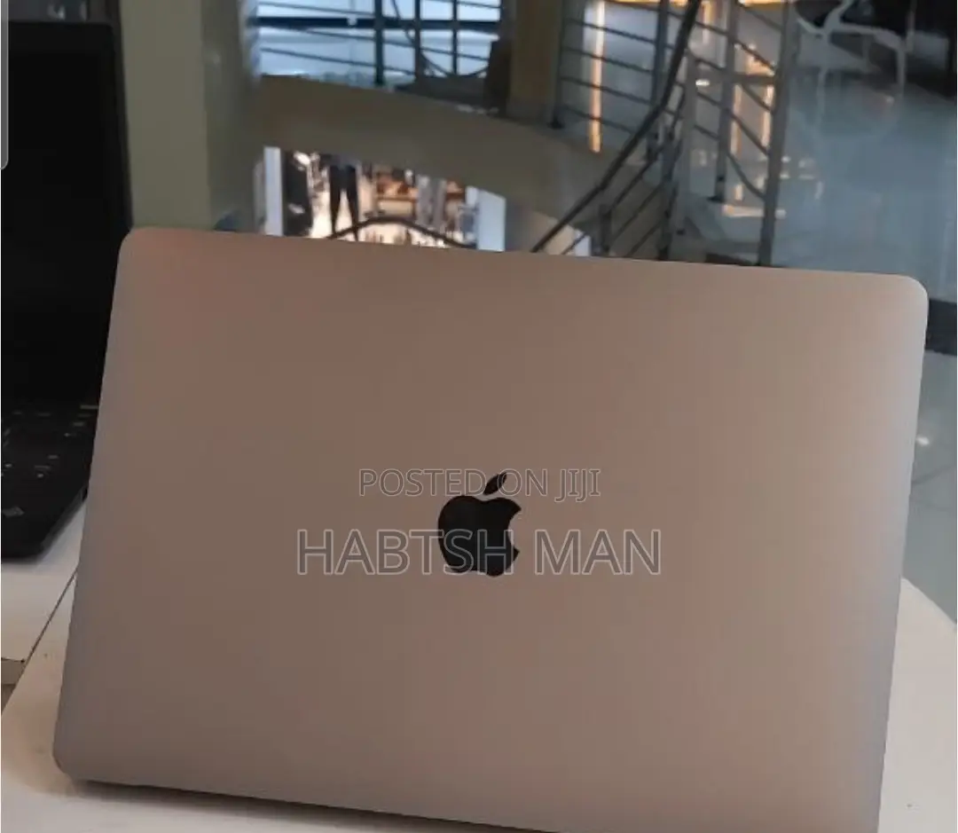 New Laptop Apple MacBook Air 2020 8GB Intel Core i3 SSD 256GB