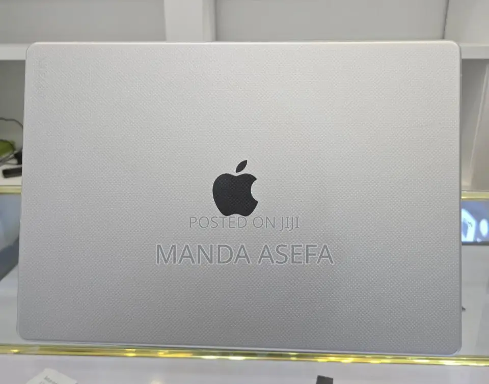 New Laptop Apple MacBook Pro 16GB Apple M2 SSD 1T