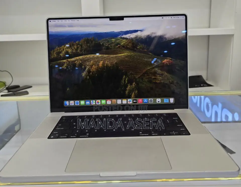 New Laptop Apple MacBook Pro 16GB Apple M2 SSD 1T