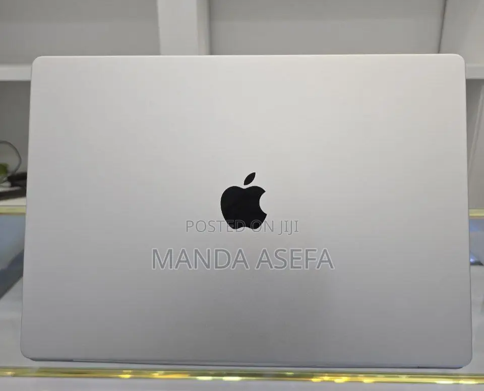 New Laptop Apple MacBook Pro 16GB Apple M2 SSD 1T