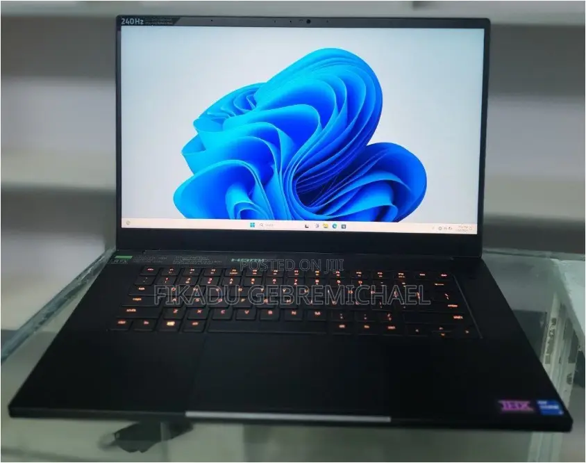 New Laptop Razer Blade 16GB Intel Core I7 SSD 1T