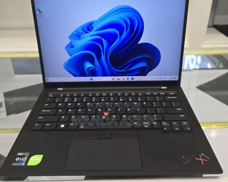 New Laptop Lenovo ThinkPad X1 Carbon 16GB Intel Core I7 SSD 512GB