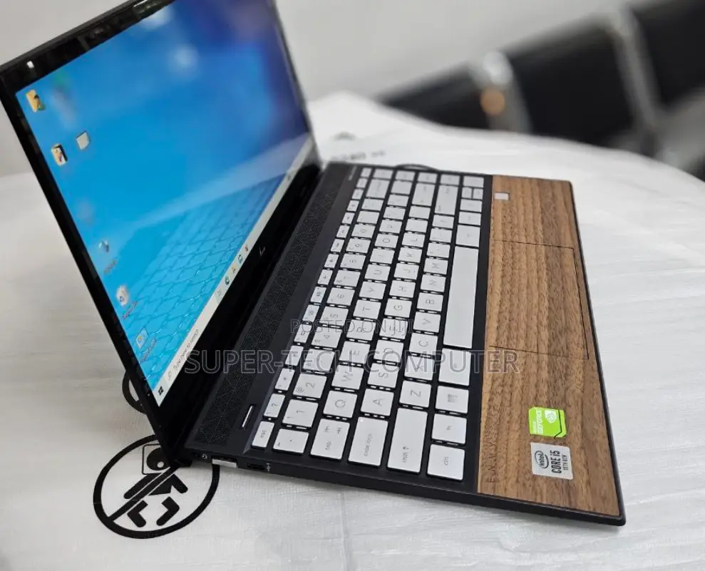 New Laptop HP Envy 14 8GB Intel Core I5 SSD 512GB