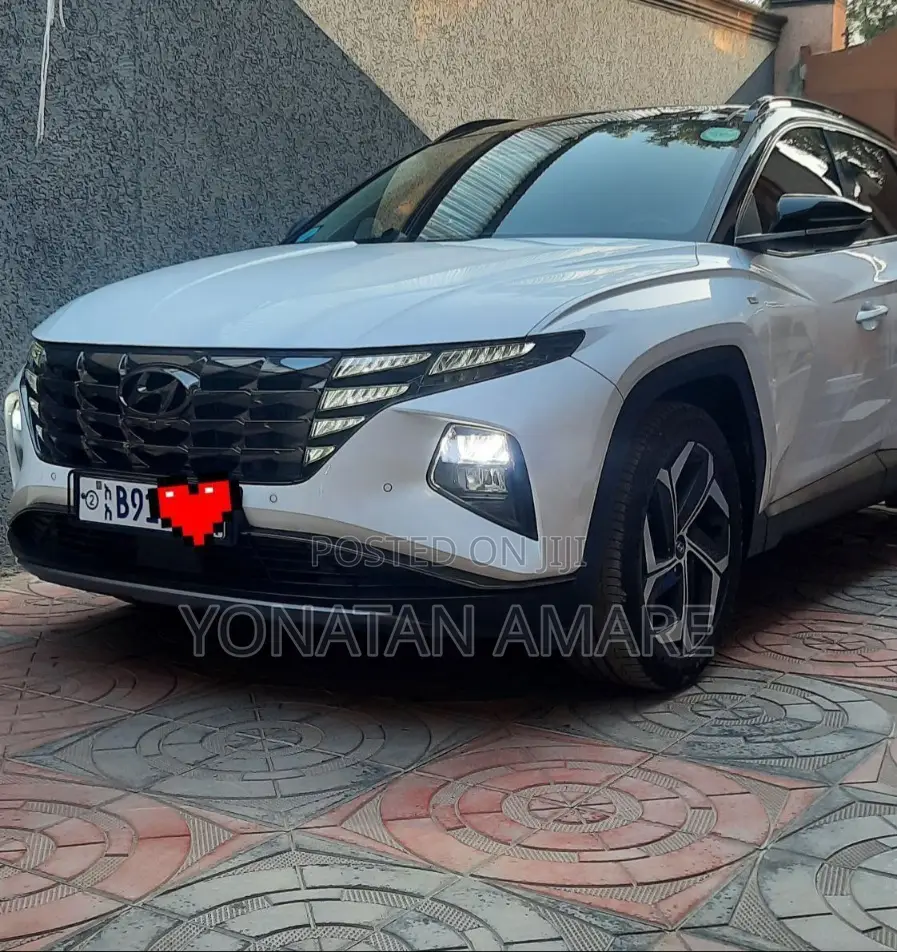 Hyundai Tucson 2021 White