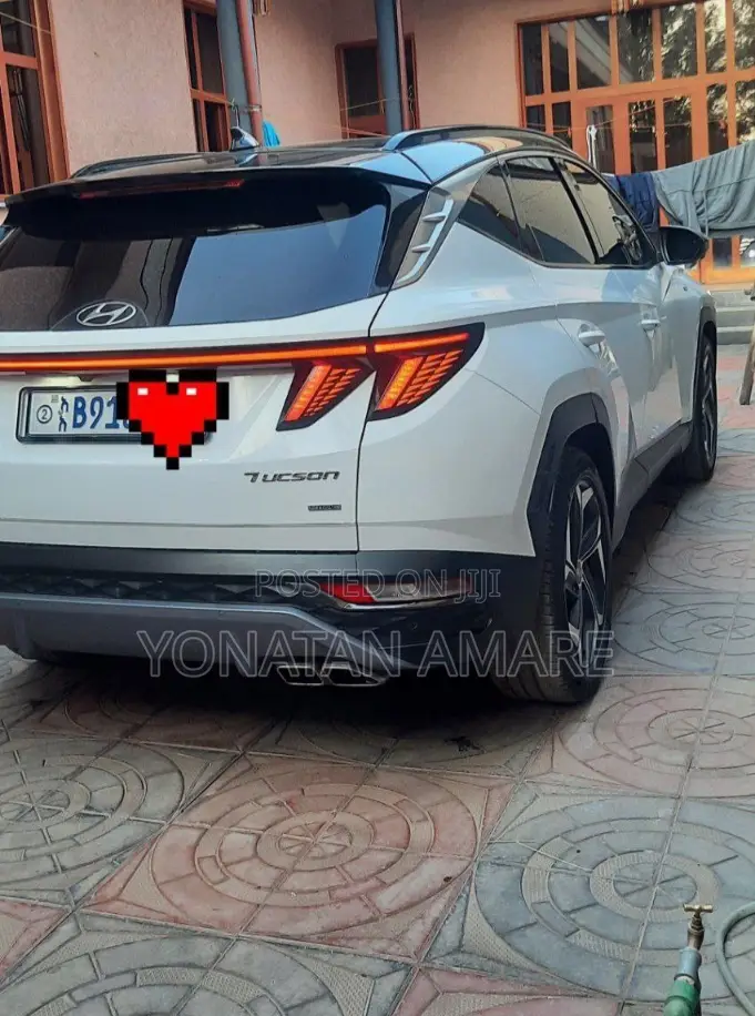 Hyundai Tucson 2021 White