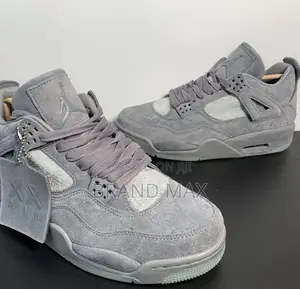 Photo - Air Jordan 4 KAWS Master Quality