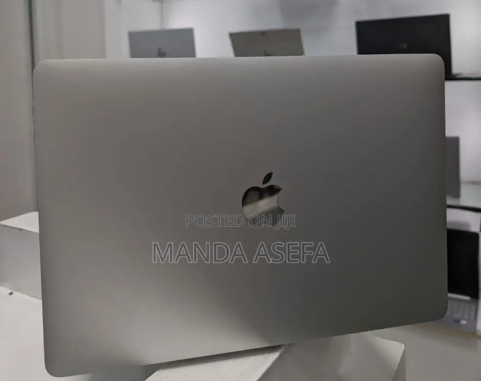 New Laptop Apple MacBook Air 8GB Apple M1 SSD 512GB