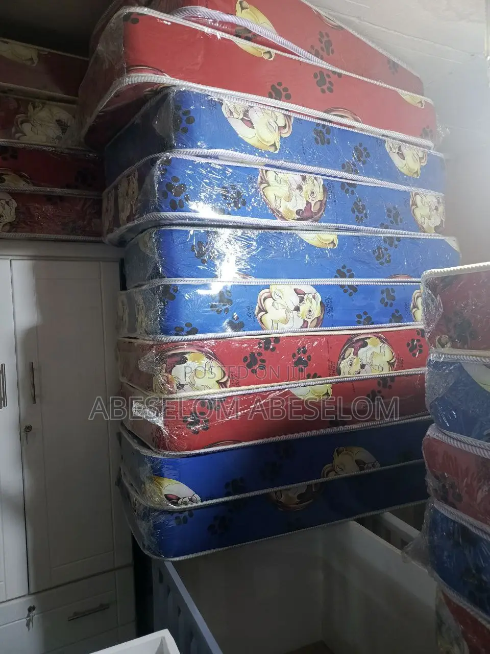 የልጆች አልጋ እስከ ፍራሹ