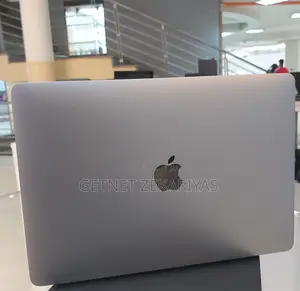 New Laptop Apple MacBook Pro 2020 16GB Intel Core I5 SSD 512GB