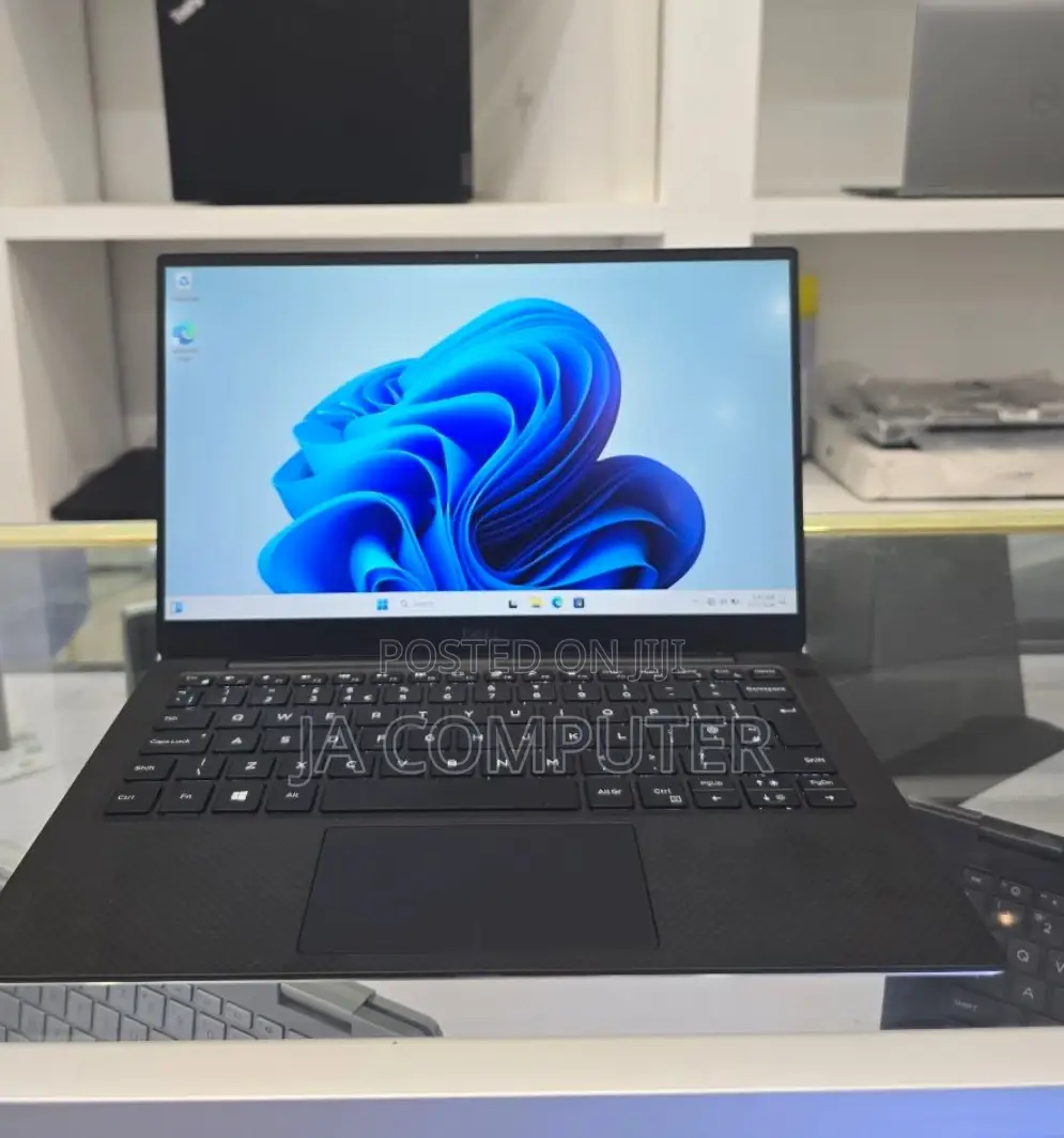 New Laptop Lenovo ThinkPad Yoga 16GB Intel Core I7 SSD 512GB