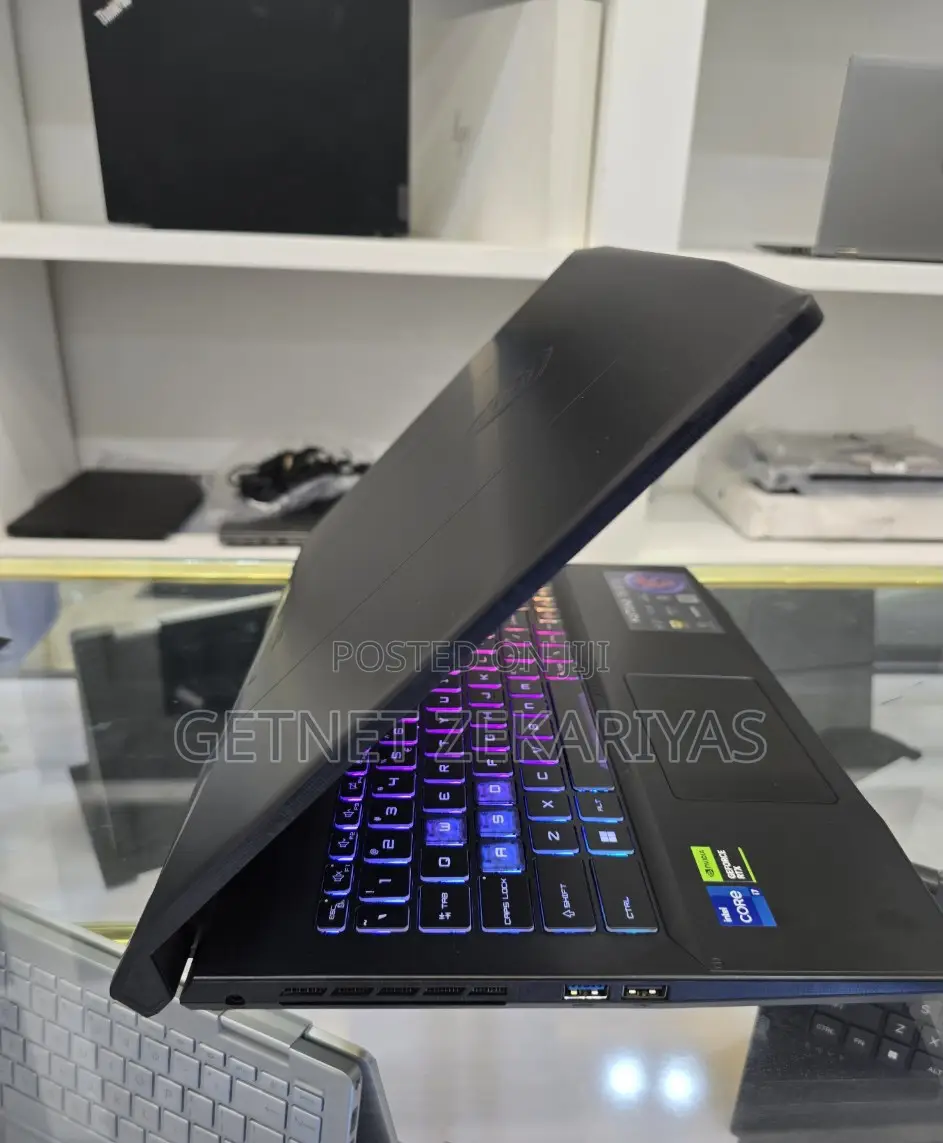 New Laptop MSI Katana 15 16GB Intel Core I7 SSD 1T