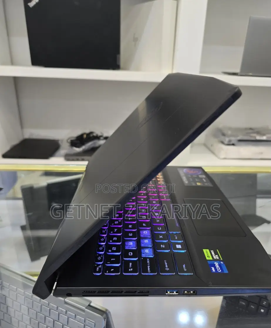 New Laptop MSI Katana 15 16GB Intel Core I7 SSD 1T