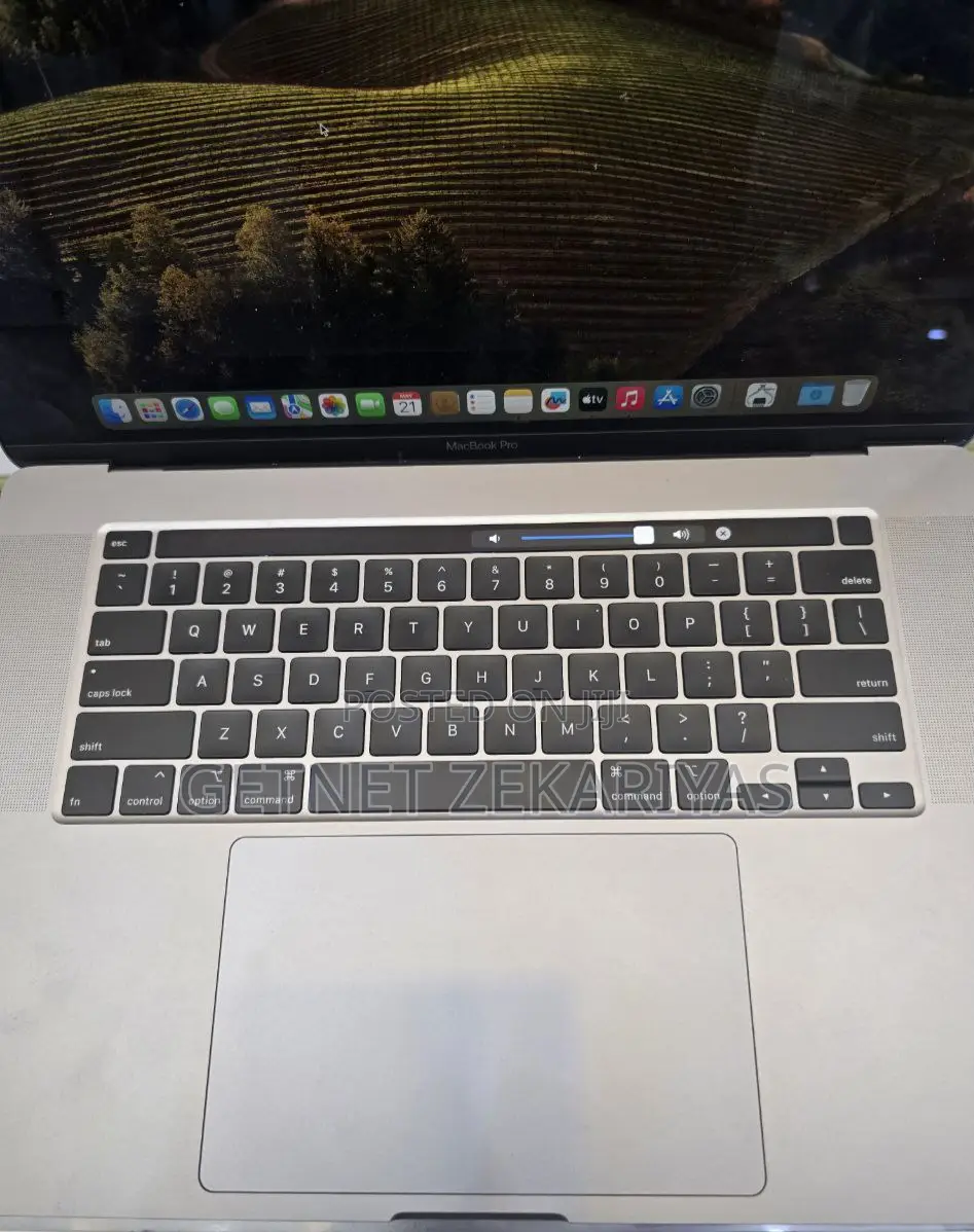 New Laptop Apple MacBook Pro 2019 32GB Intel Core I9 SSD 1T