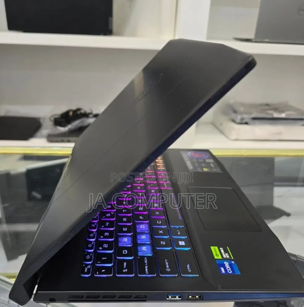 New Laptop MSI Katana 15 16GB Intel Core I7 SSD 1T