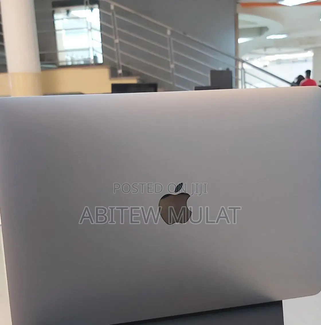 New Laptop Apple MacBook Pro 2020 16GB Intel Core I5 SSD 512GB