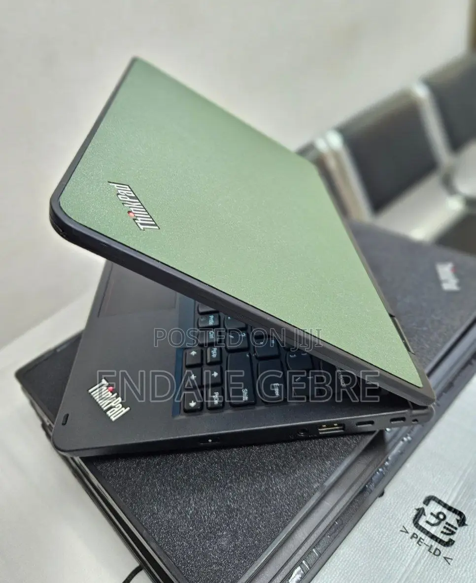 New Laptop Lenovo Yoga 11e 4GB Intel Core 2 Quad SSD 128GB