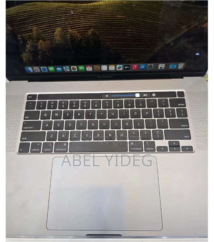 New Laptop Apple MacBook Pro 2019 32GB Intel Core I9 SSD 1T