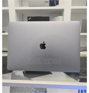 New Laptop Apple MacBook Pro 2019 32GB Intel Core I9 SSD 1T