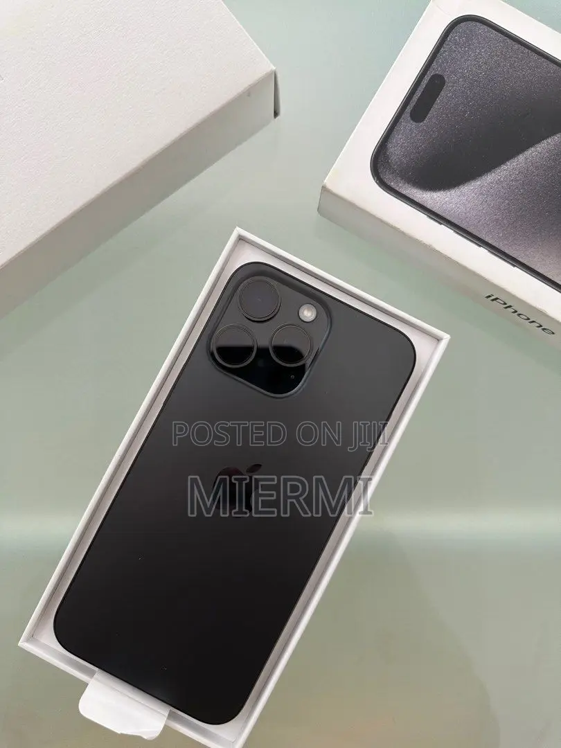 New Apple iPhone 15 Pro Max 256 GB Black