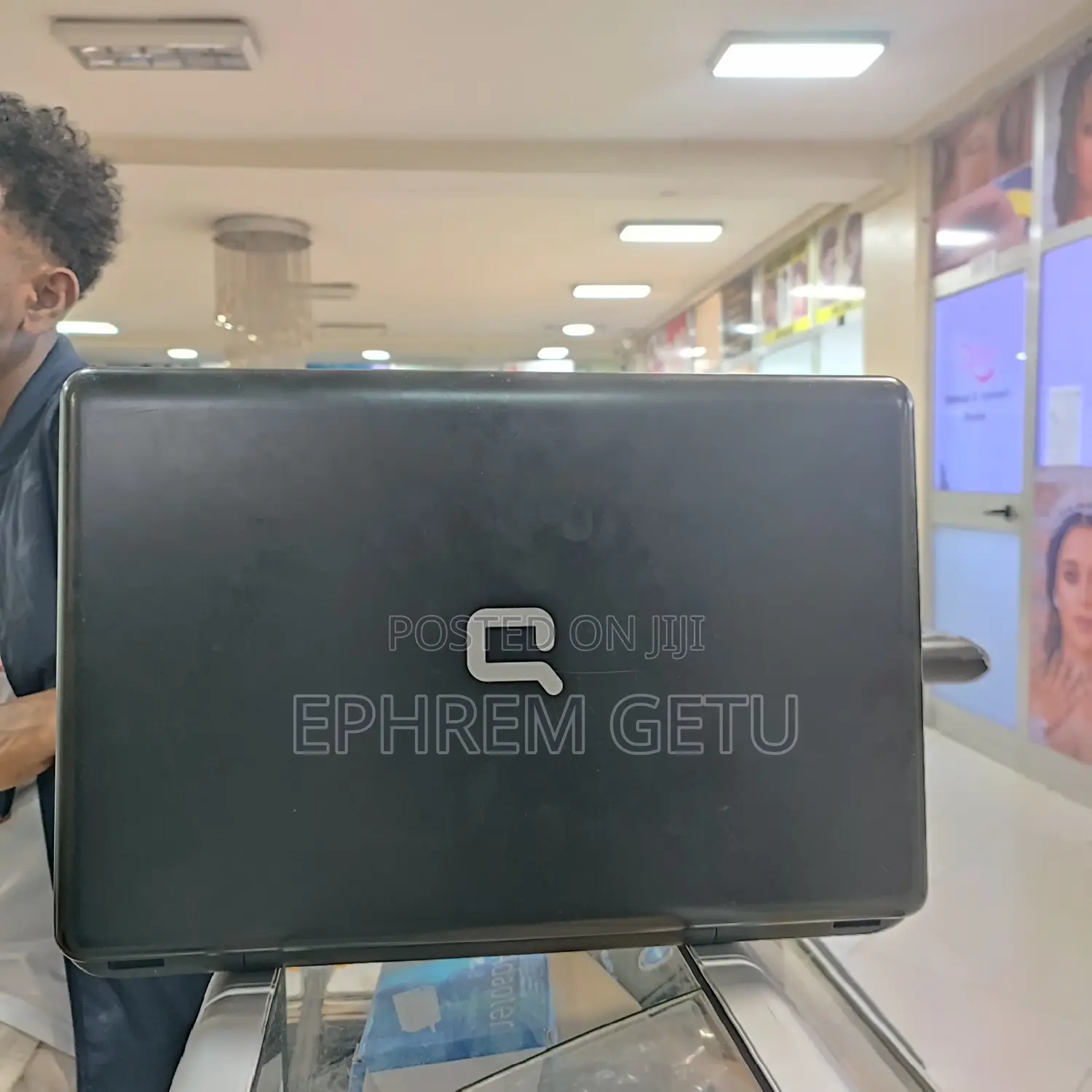 Laptop HP Compaq Presario V5000 4GB AMD A6 HDD 250GB