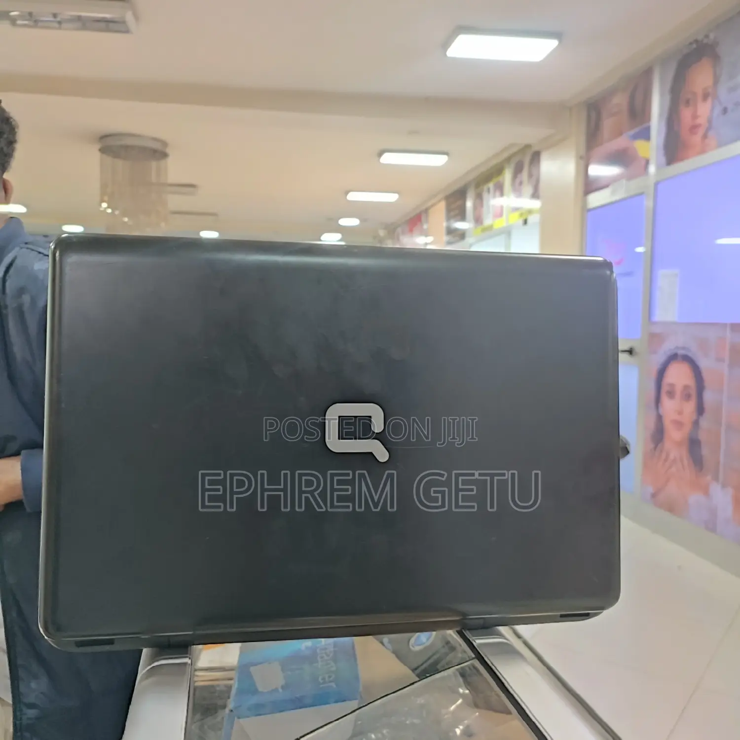 Laptop HP Compaq Presario V5000 4GB AMD A6 HDD 250GB