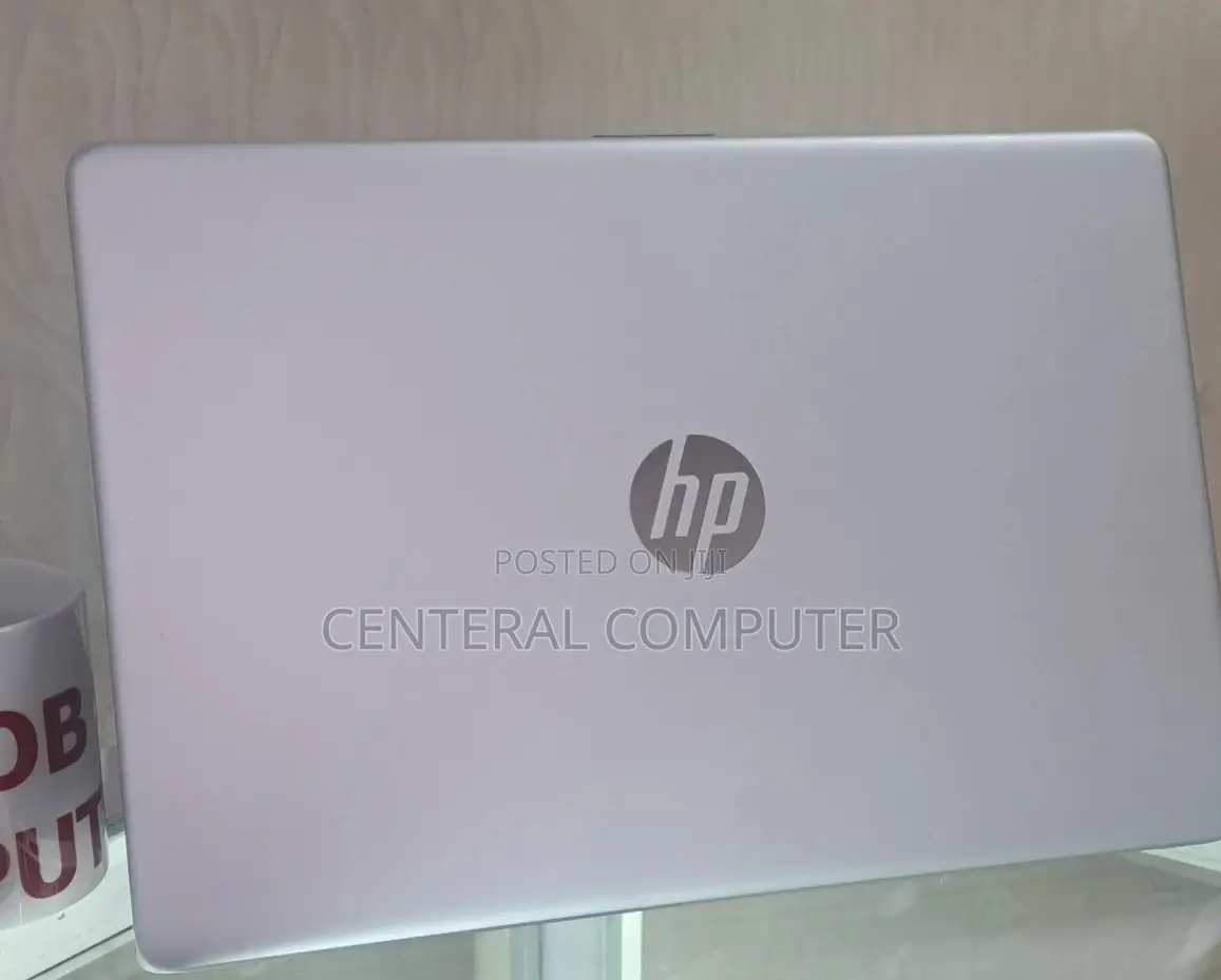 New Laptop HP Stream Notebook 8GB Intel Core I7 SSD 1T
