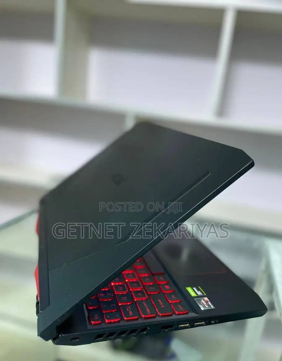 New Laptop Acer Nitro 5 8GB AMD Ryzen 5 SSD 256GB