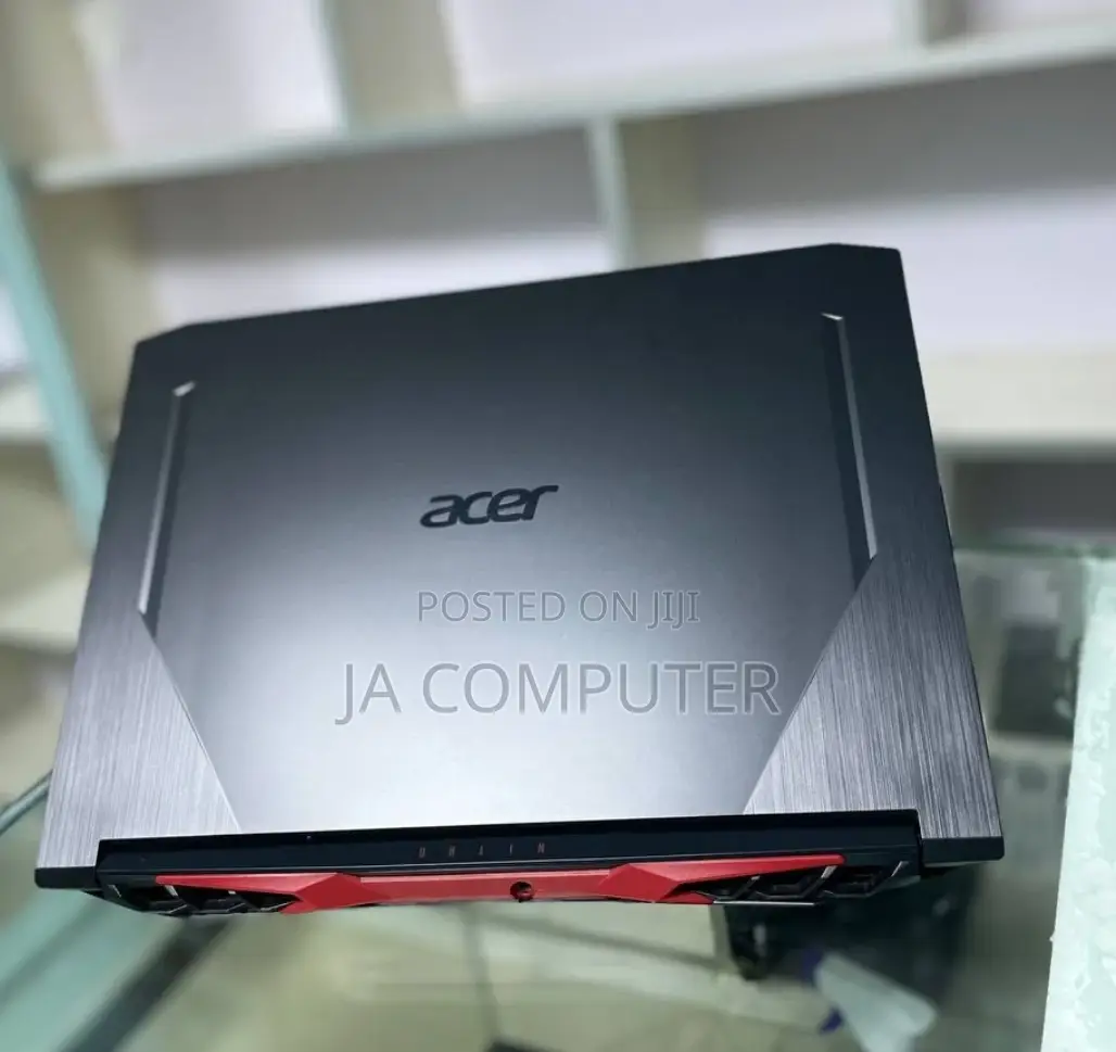 New Laptop Acer Nitro 5 8GB AMD Ryzen 5 SSD 256GB