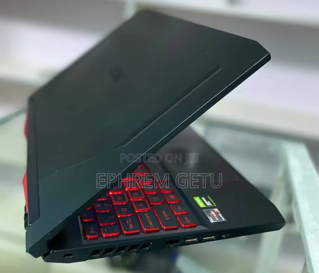 New Laptop Acer Nitro 5 8GB AMD Ryzen 5 SSD 256GB