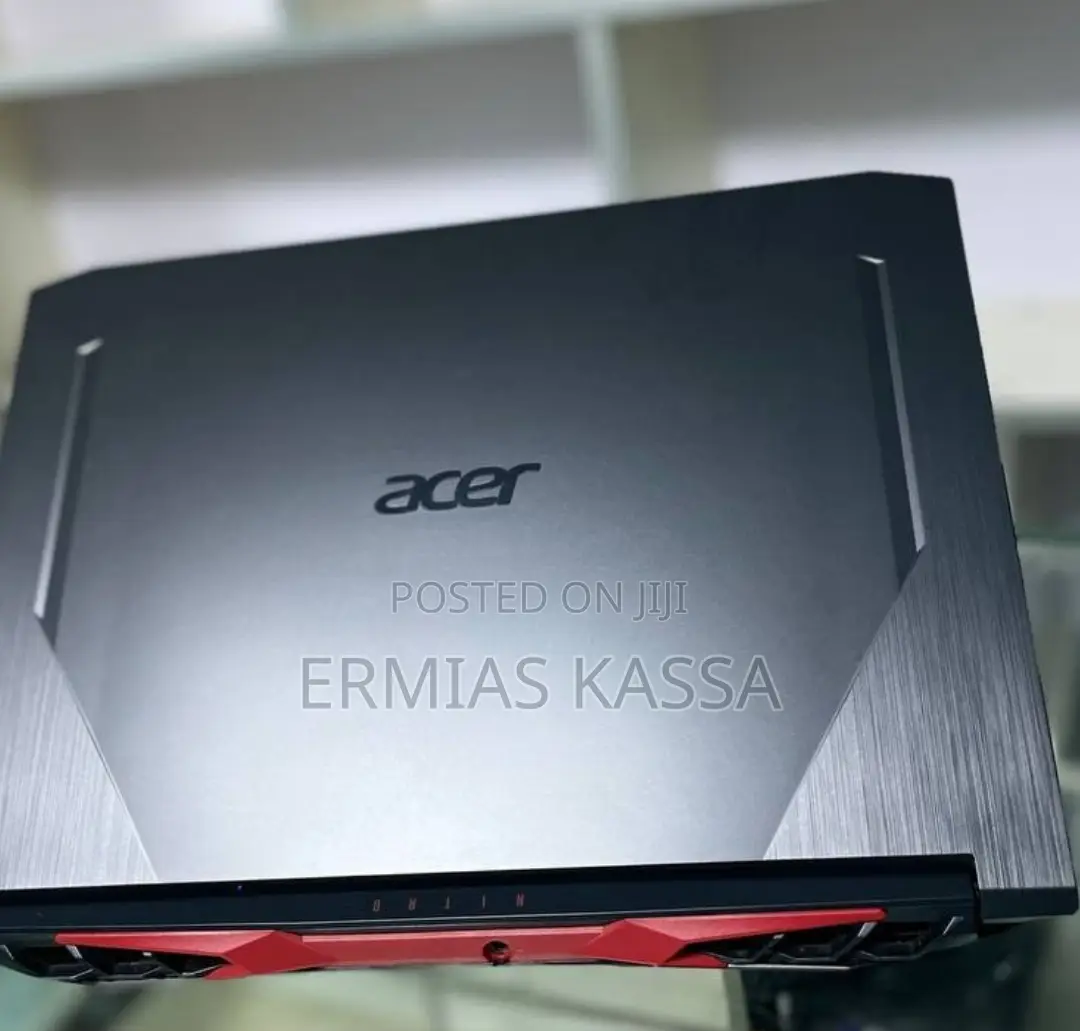 New Laptop Acer Nitro 5 8GB AMD Ryzen 5 SSD 256GB