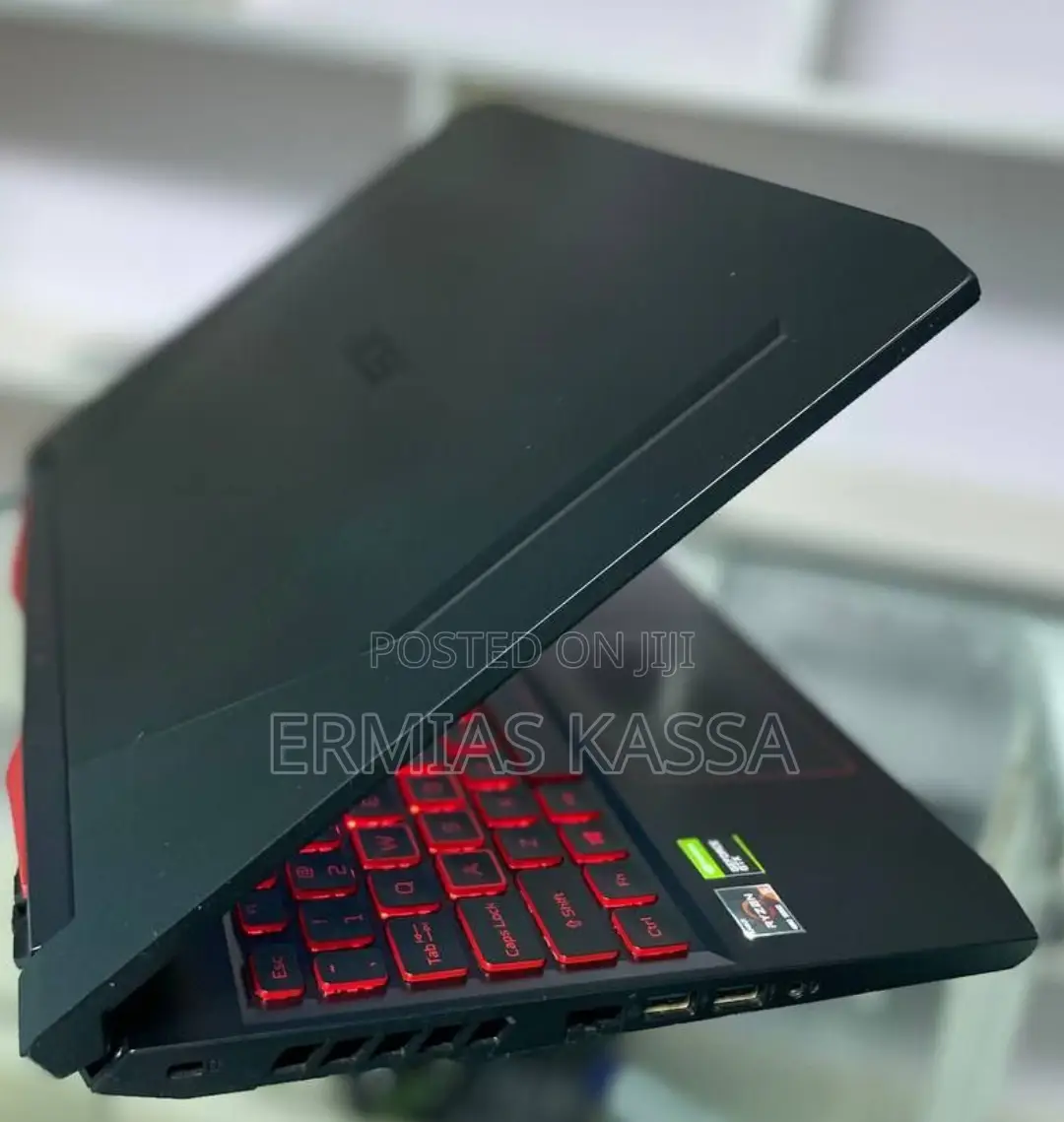 New Laptop Acer Nitro 5 8GB AMD Ryzen 5 SSD 256GB