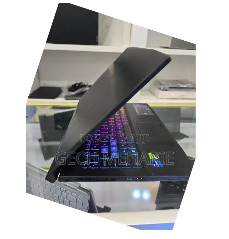 New Laptop MSI Katana 15 16GB Intel Core I7 SSD 1T