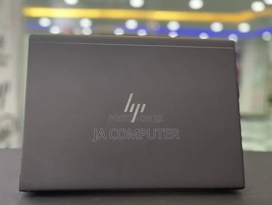 New Laptop HP ZBook Studio 16GB Intel Core I7 SSD 512GB