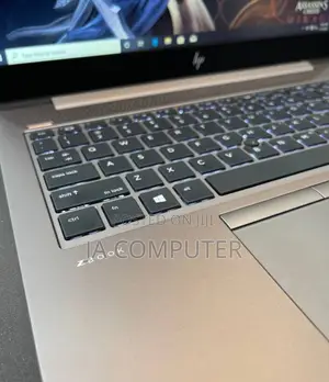 New Laptop HP ZBook Studio 16GB Intel Core I7 SSD 512GB