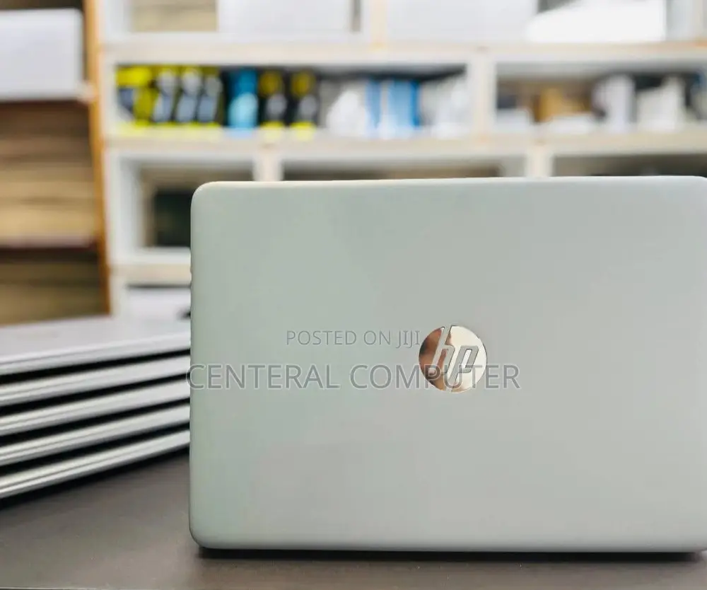 New Laptop HP EliteBook 8760W 8GB Intel Core I7 HDD 1T