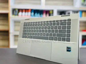 Photo - New Laptop HP EliteBook X GB Intel Core I7 SSD 512GB