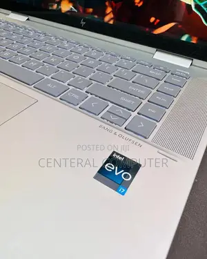 New Laptop HP EliteBook X GB Intel Core I7 SSD 512GB