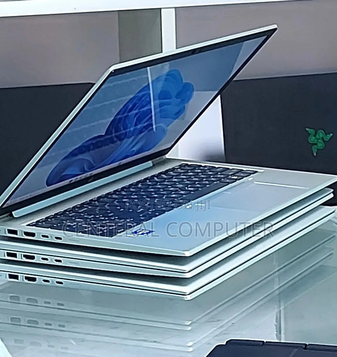 New Laptop HP EliteBook X360 1040 G7 16GB Intel Core I7 SSD 512GB