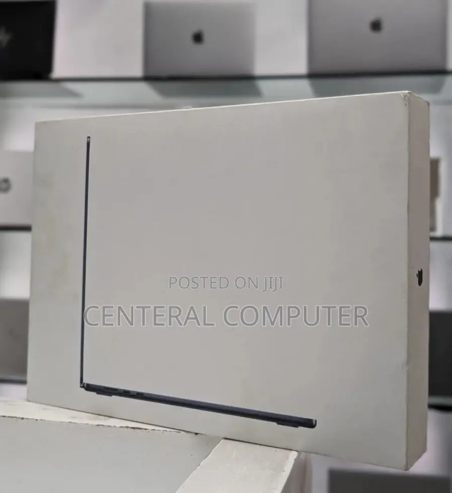 New Laptop Apple MacBook Air 2022 M2 8GB Apple M2 SSD 256GB