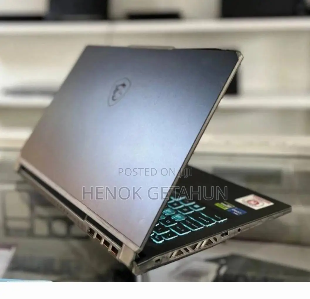 New Laptop MSI CR400 16GB Intel Core i7 SSD 512GB