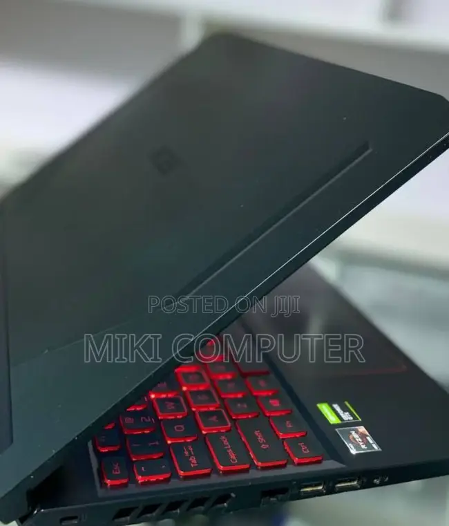 New Laptop Acer Nitro 5 8GB AMD Ryzen 5 SSD 256GB