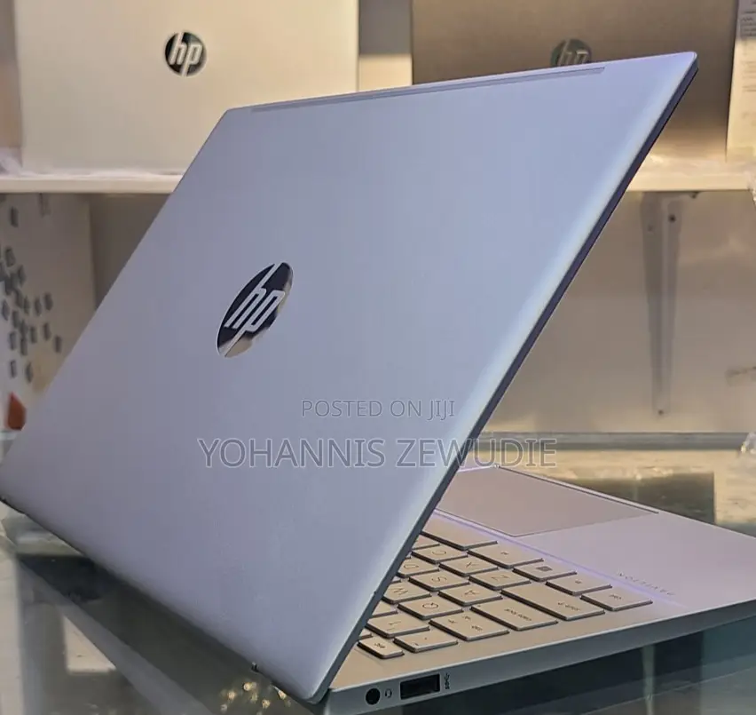 New Laptop HP Envy X360 16GB Intel Core i7 SSD 512GB