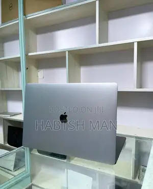 New Laptop Apple MacBook Pro 2019 32GB Intel Core I9 SSD 1T