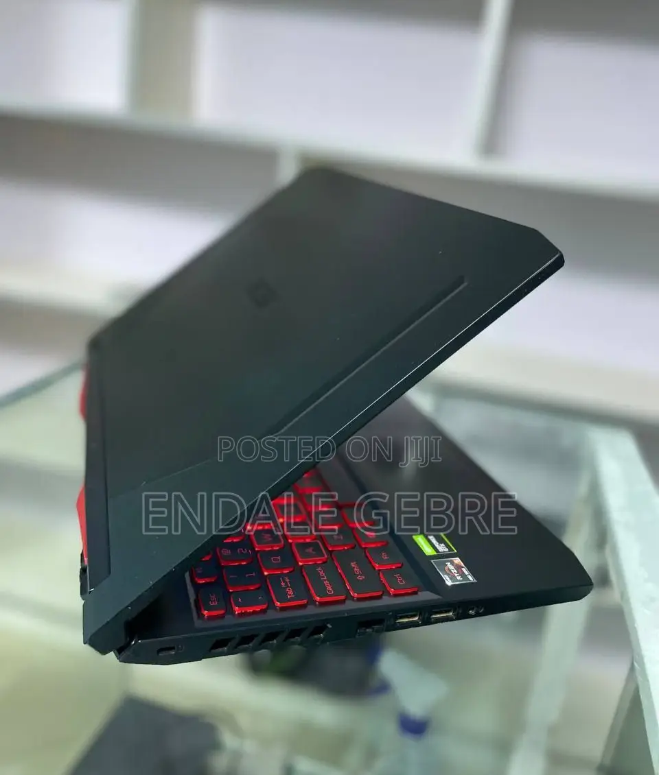 New Laptop Acer Nitro 5 8GB AMD Ryzen 5 SSD 256GB