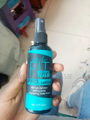 Photo - Setting Spray