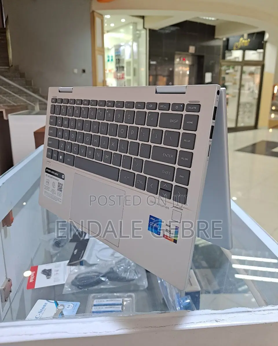 New Laptop HP Envy X360 16GB Intel Core I7 SSD 1T